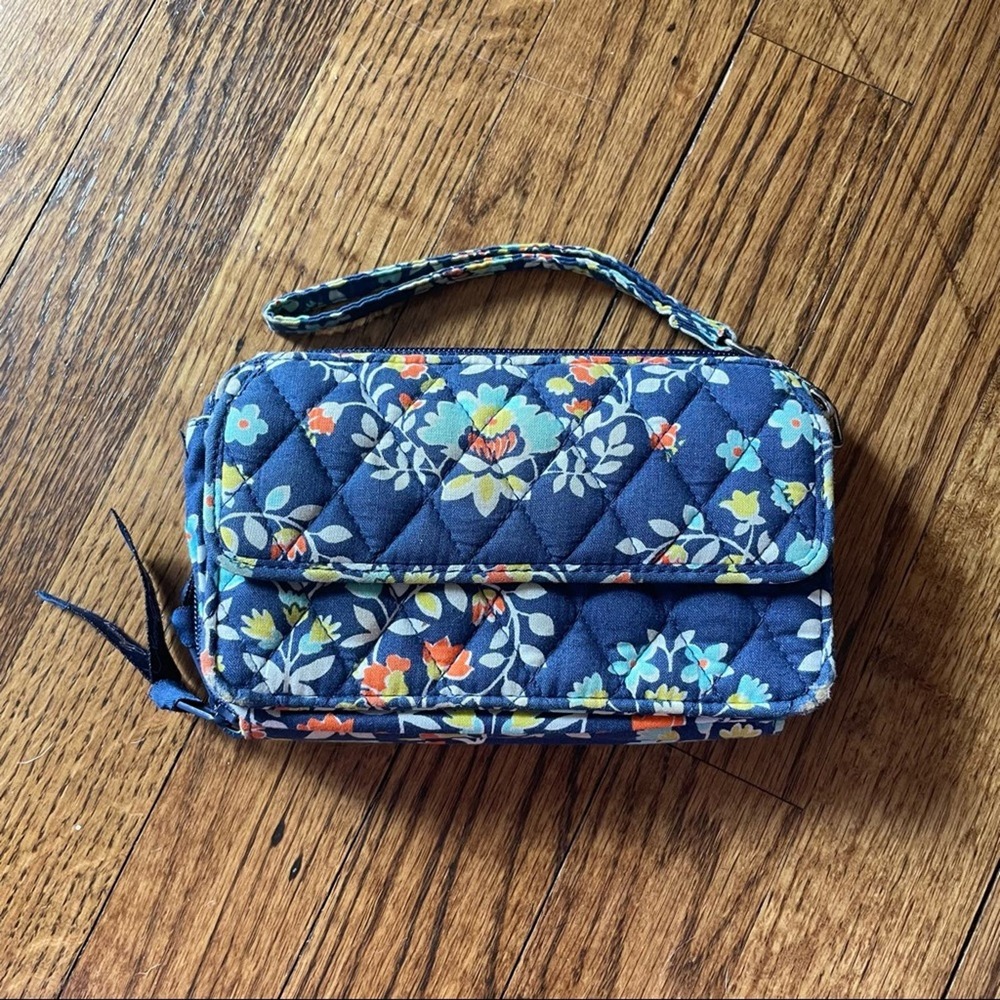 Vera Bradley Chandelier Floral Wristlet Wallet Blue